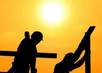 Saudi Arabia bans working under direct sun for 3 Months